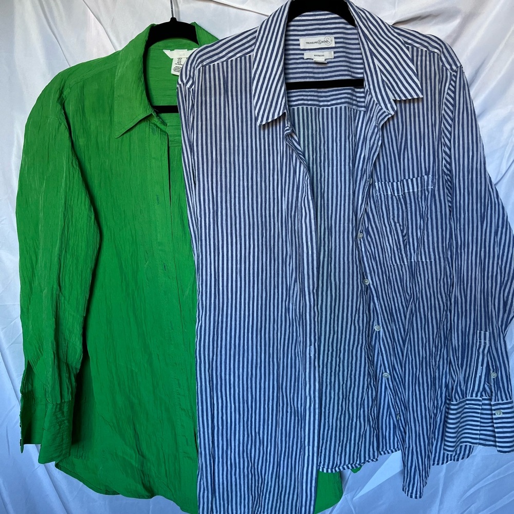 SOLD Women’s button up long sleeve shirt, size L